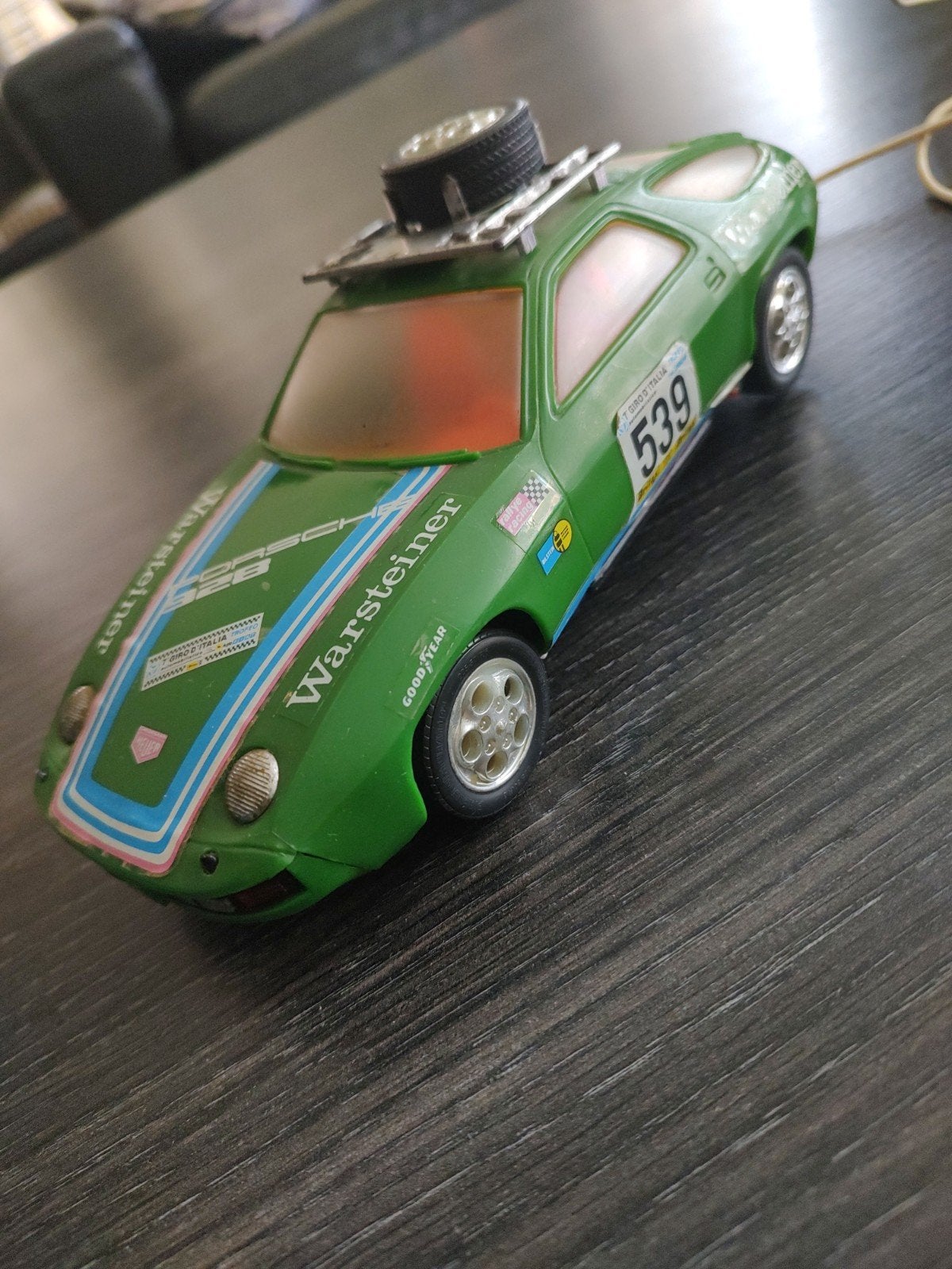 Vintage Symbol of Quality Porsche 928 Warsteiner Rally #539, Ophalen of Verzenden, Gebruikt