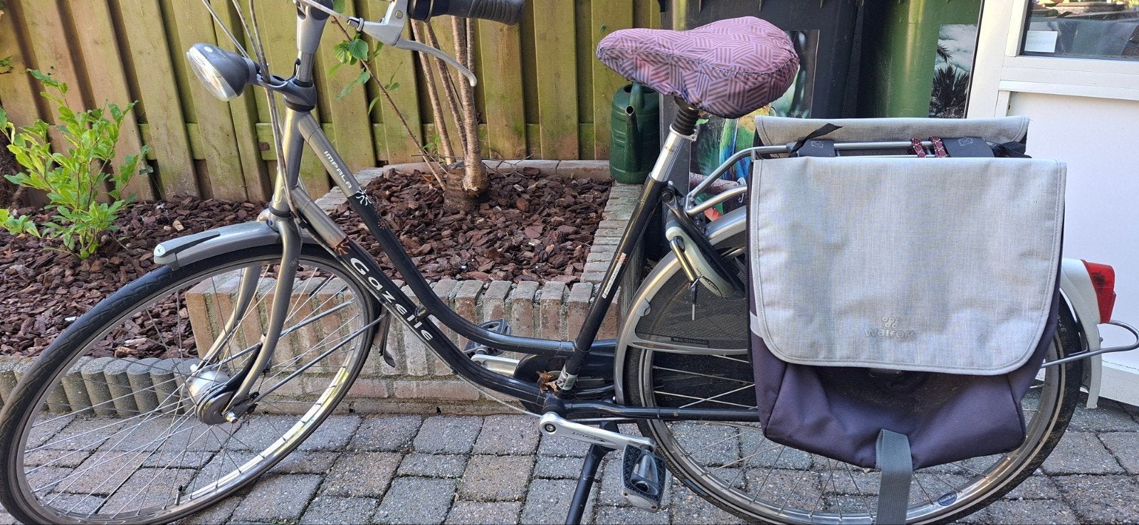 Gazelle damesfiets met fietstassen - Gebruikt, Ophalen, Versnellingen, Gazelle, Trommelrem