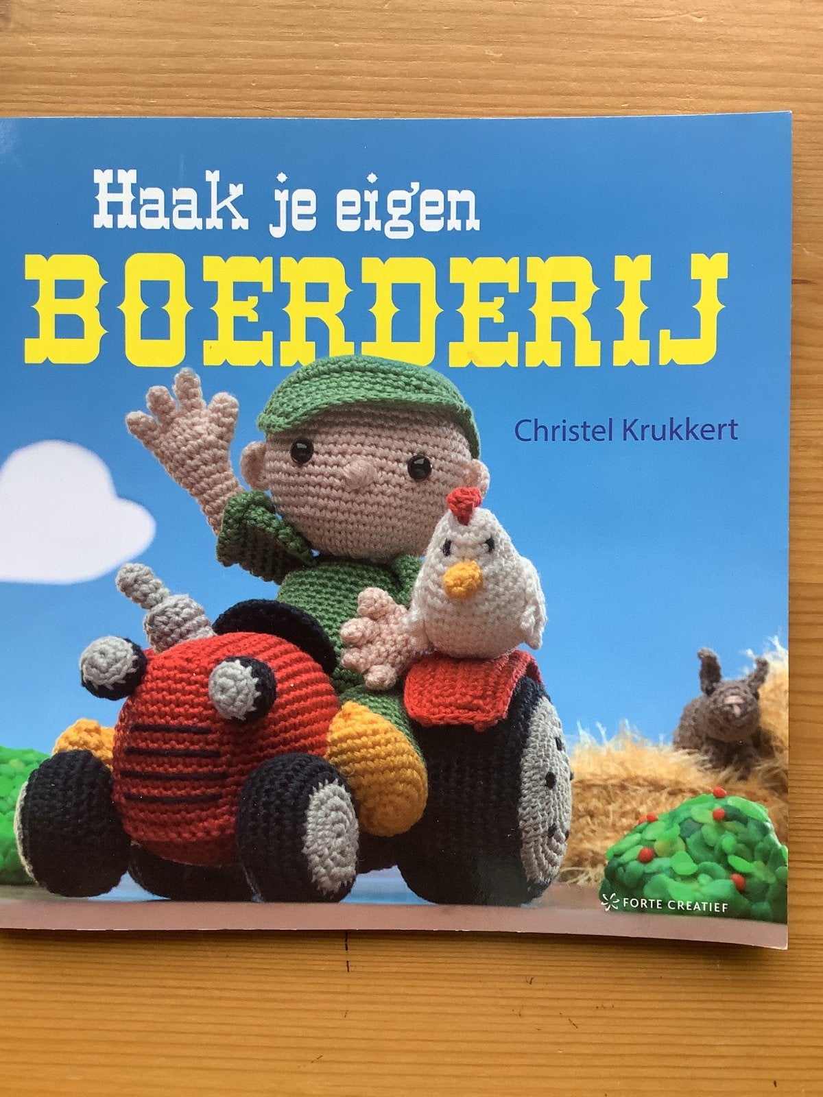 Haak je eigen boerderij - Christel Krukkert, Ophalen of Verzenden, Zo goed als nieuw, Haken