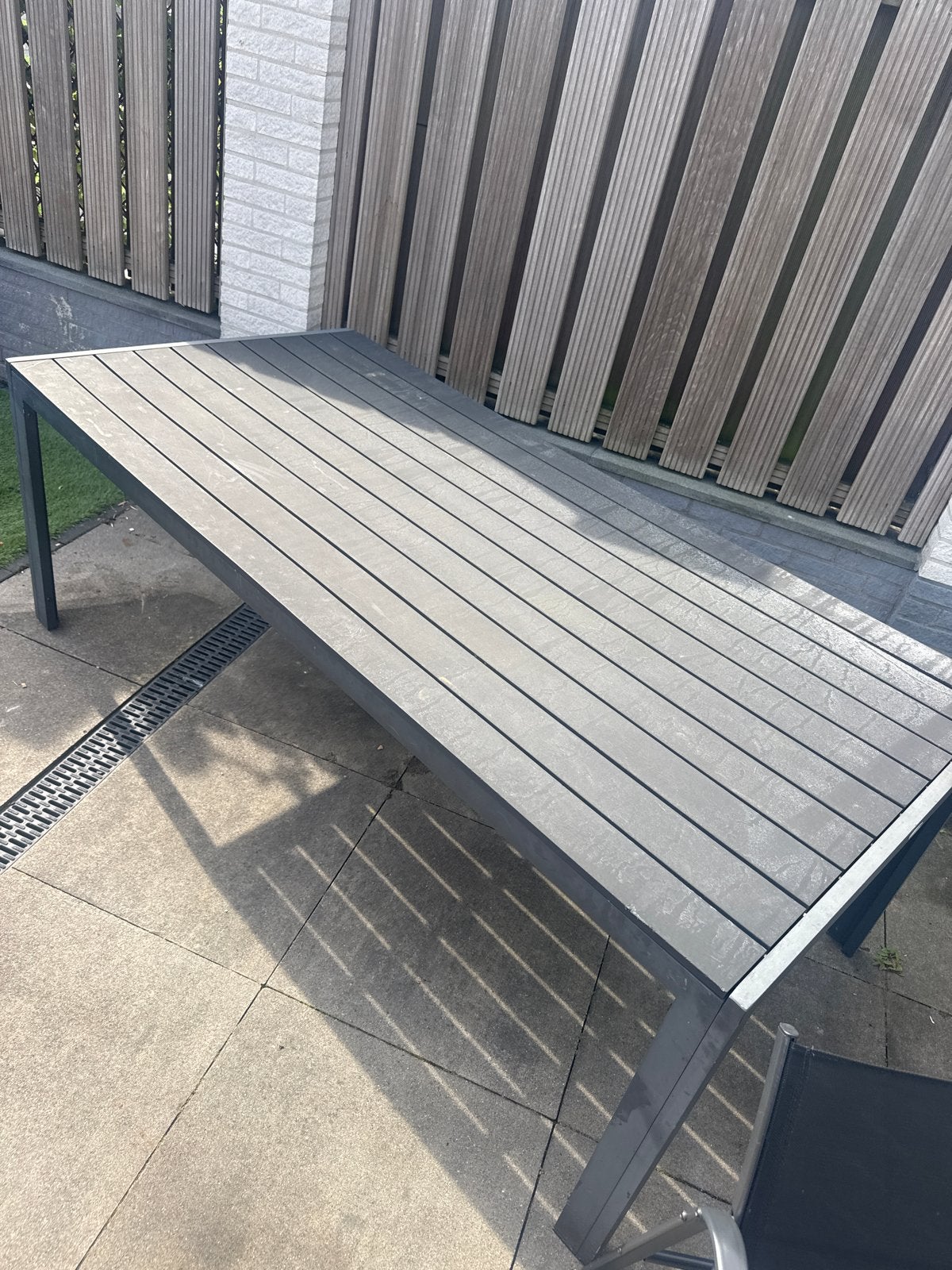 Moderne tuintafel - Gebruikt
