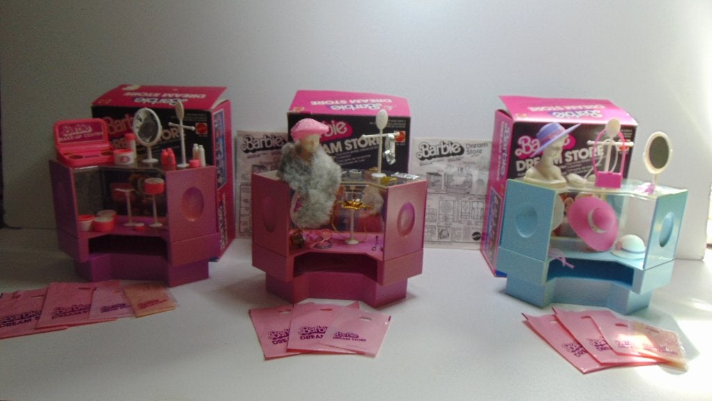 Dit is een set van drie vintage Barbie Dream Store speelsets, Verzamelen, Ophalen of Verzenden, Gebruikt, Accessoires