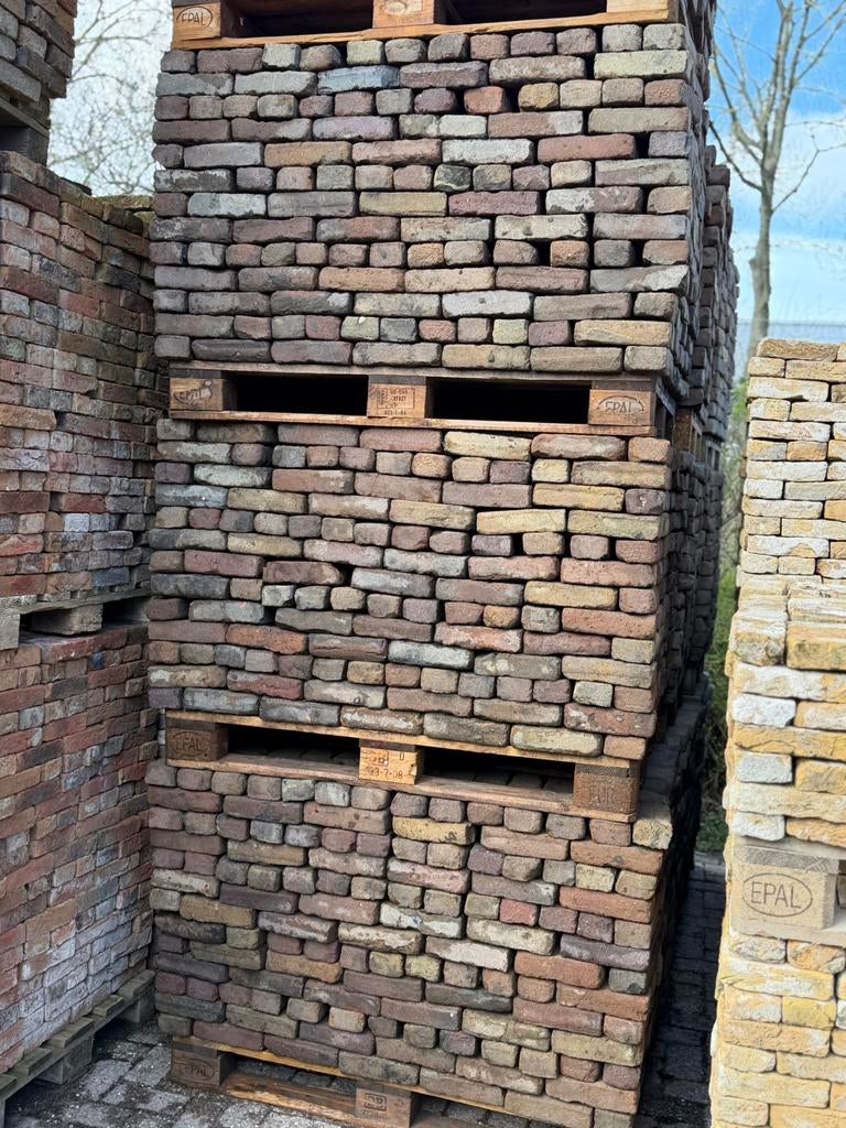 16m2 Oude genuanceerde belopen waaltjes straatsteen., Ophalen, Overige materialen, Gebruikt, Walstra