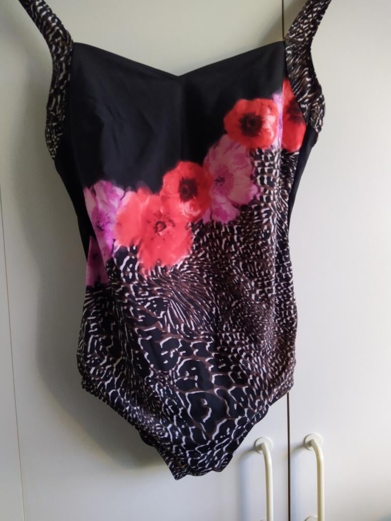 Sunflair badpak, maat 46 c cup, Ophalen of Verzenden, Gedragen, Zwart, Badpak