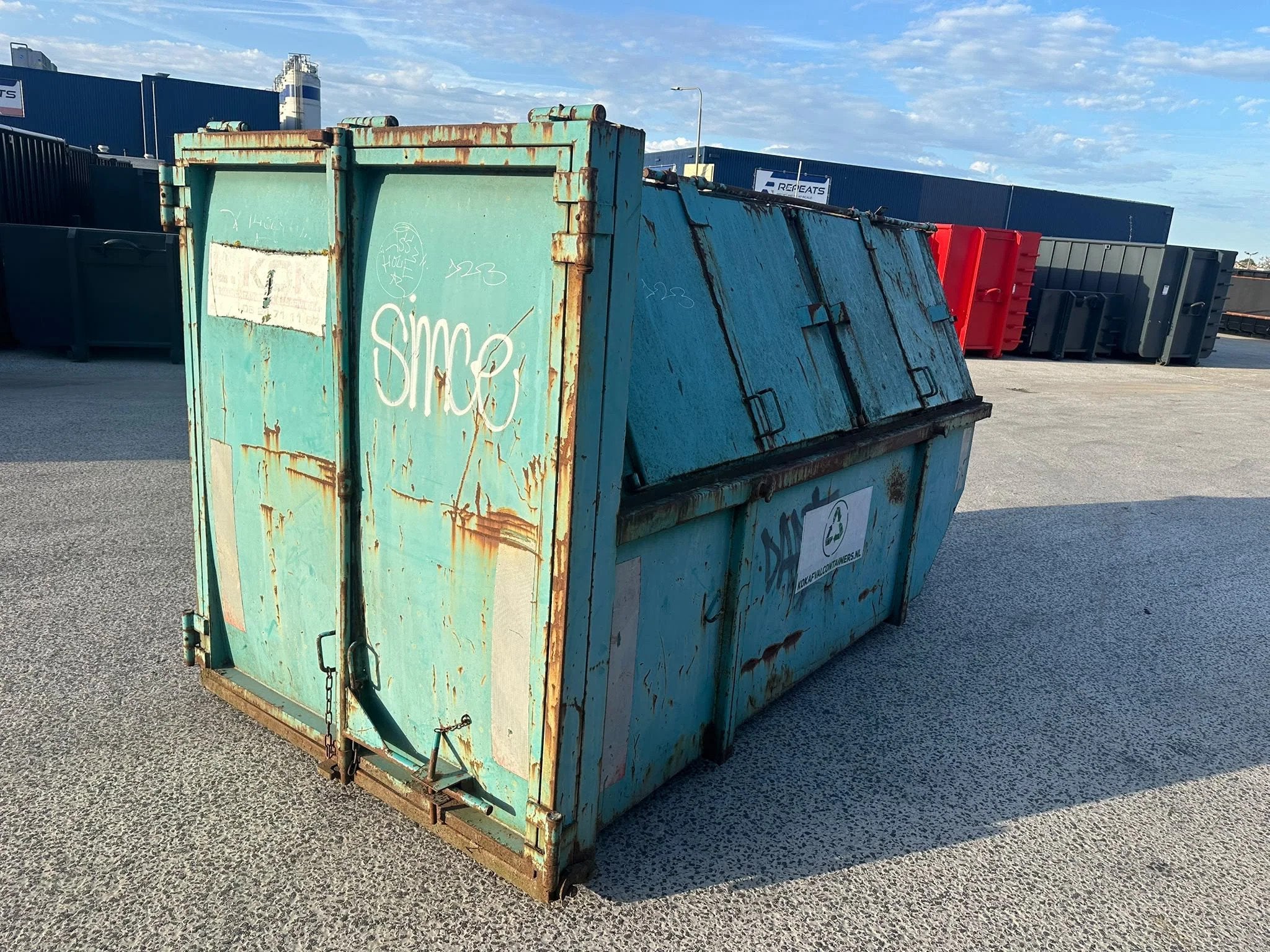 ALL-IN Containers Gebruikte 9m3 portaal arm container