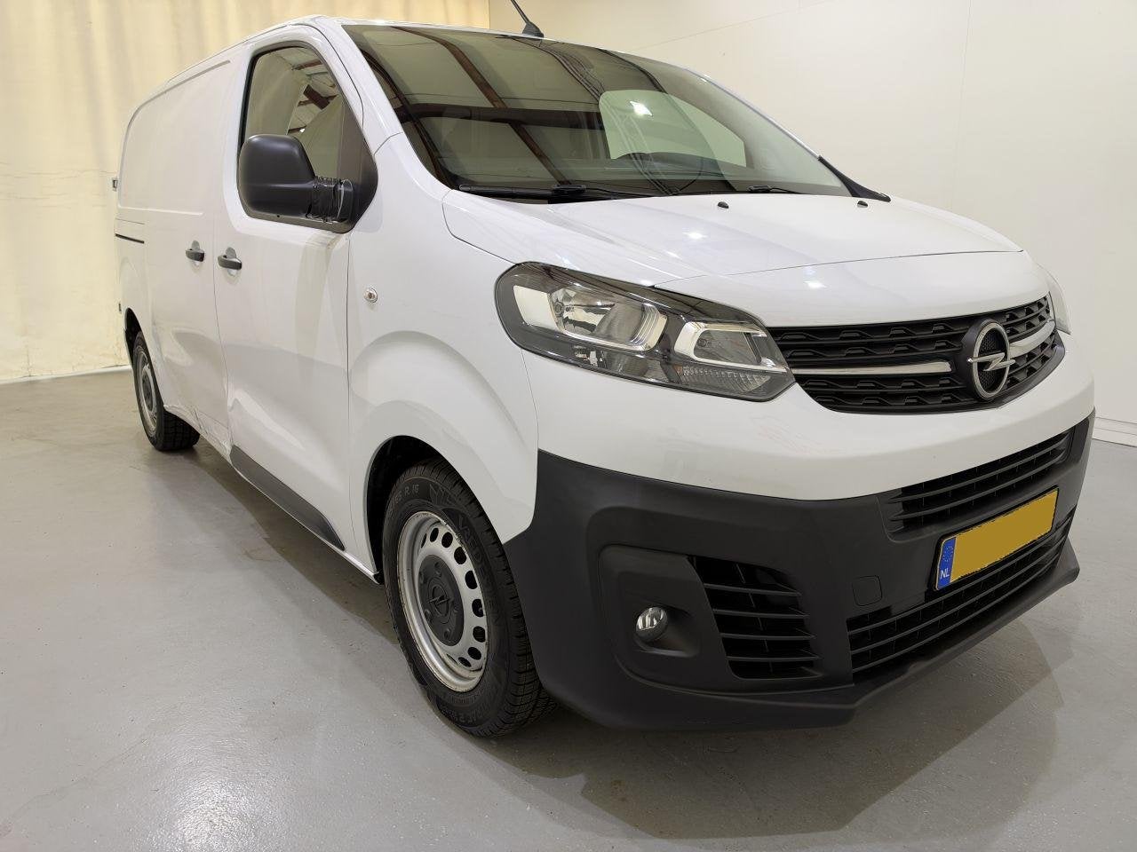 Opel Vivaro 1.5 CDTI L2H1 Selection 3-pers. (bj 2023), Auto diversen, Webaccessibility@stellantis.com, Overige carrosserieën, Stellantis N.V.