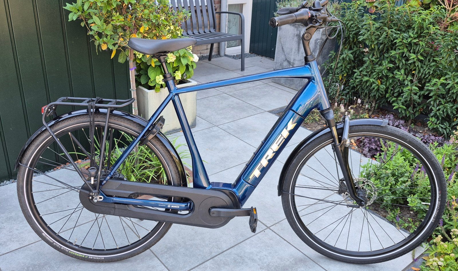 Trek District+ 8 E-bike met Bosch Performance Line motor, Gebruikt, Versnellingen, 61 tot 65 cm, Schijfrem