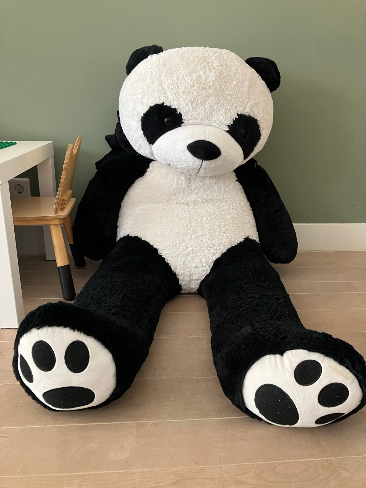 Levensgrote panda knuffel met strik - Zwart/Wit, Kinderen en Baby's, Speelgoed | Knuffels en Pluche, Ophalen, Gebruikt, Overige merken