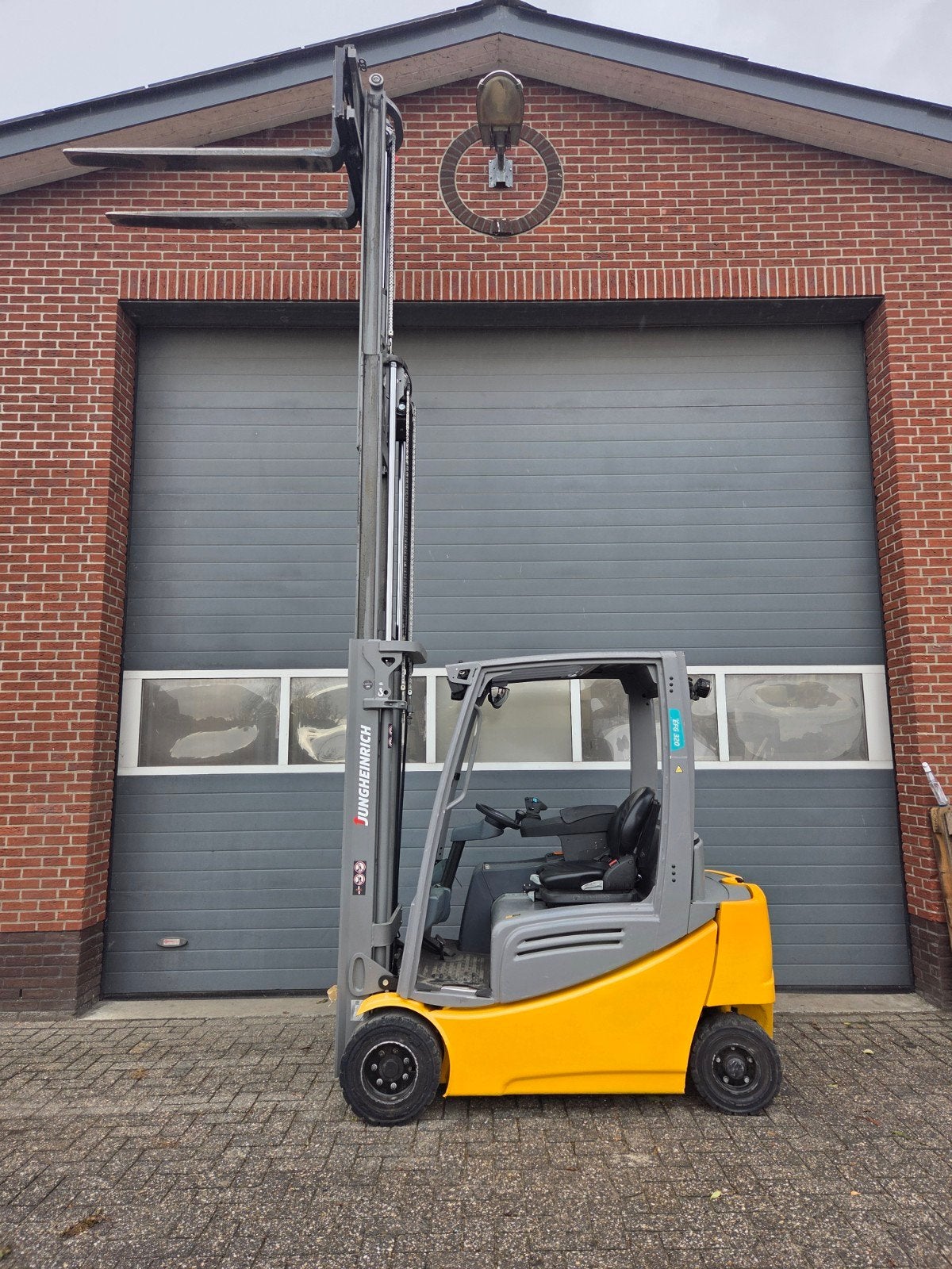 Heftruck Jungheinrich EFG320 Triplex Sideshift 4640 mm 2018, Heftruck, Ophalen of Verzenden, 1000 tot 2000 kg, Junheinrich
