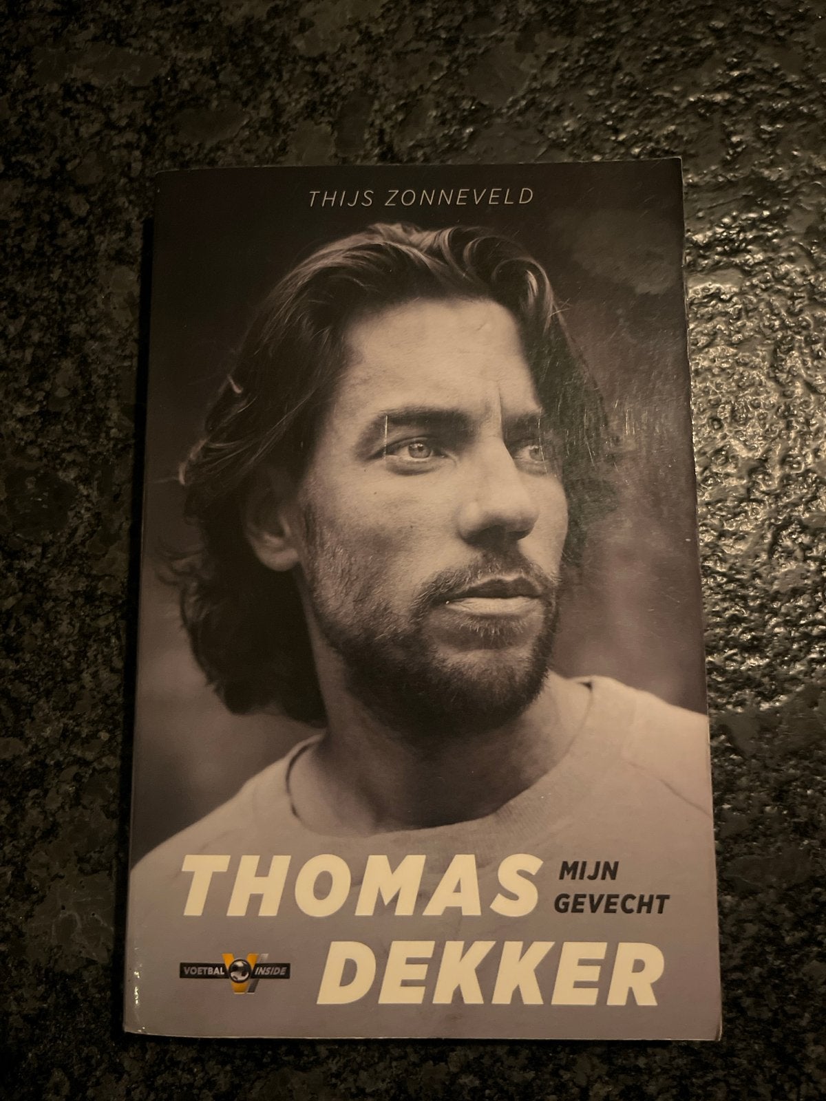 Thomas Dekker: Mijn Gevecht - Boek van Thijs Zonneveld, Ophalen of Verzenden, Gelezen, Overige sporten