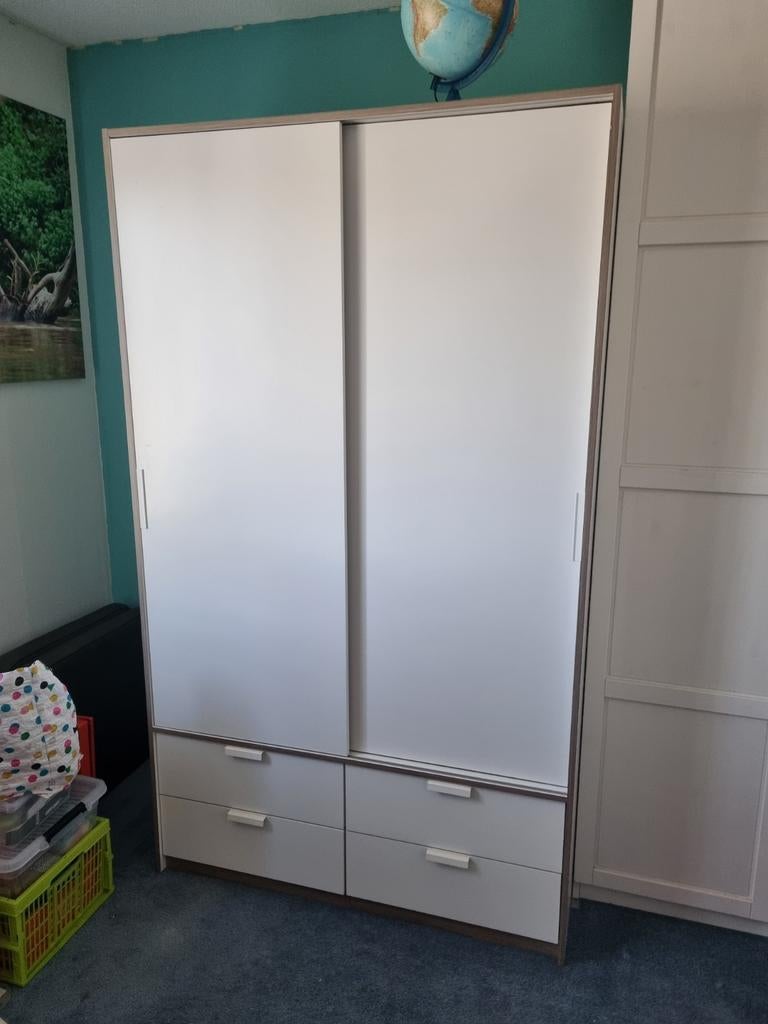 Ikea Trysil kleding kast wit, Huis en Inrichting, Kasten | Kledingkasten, Zo goed als nieuw, 200 cm of meer, 100 tot 150 cm, 50 tot 75 cm