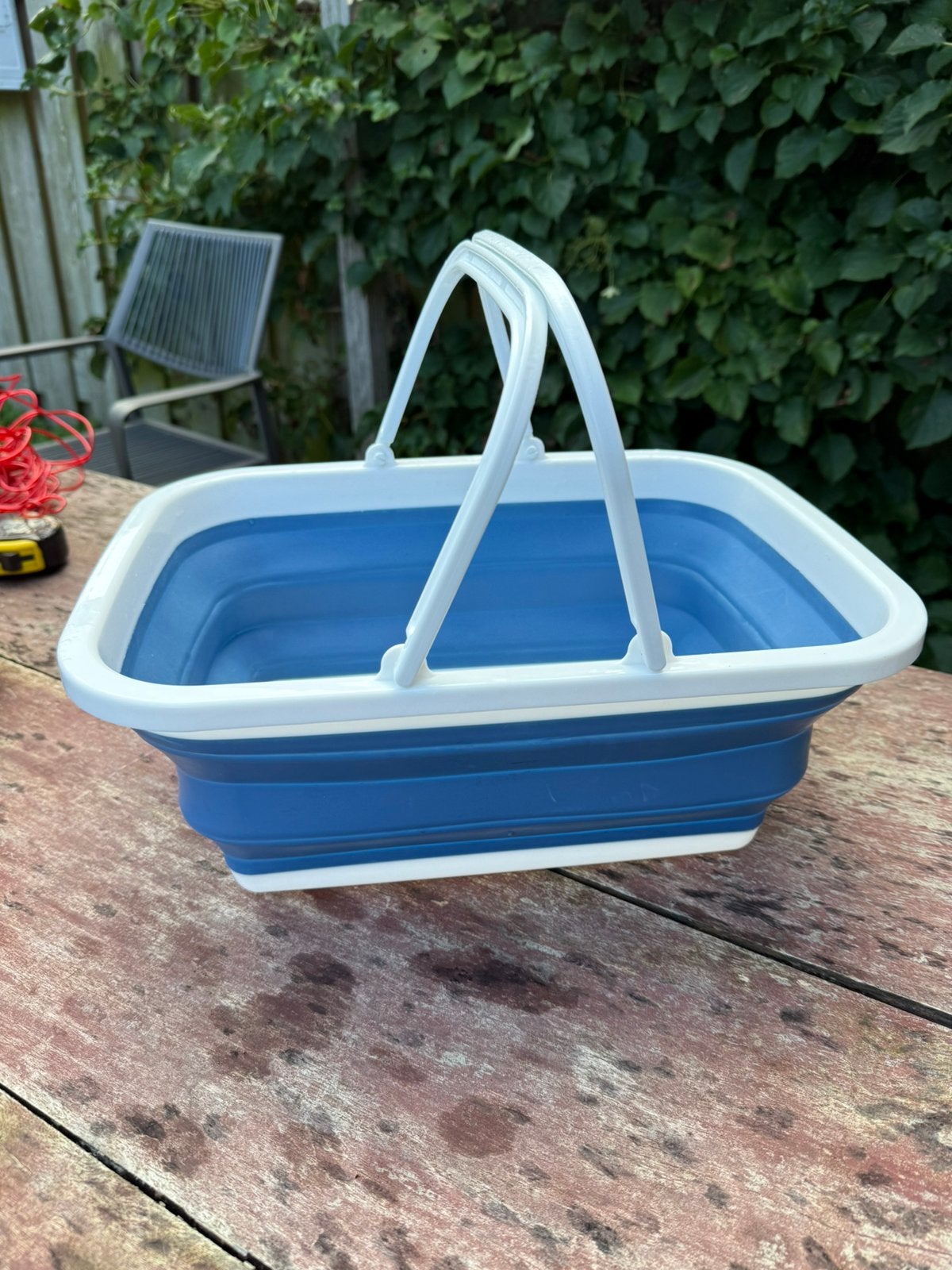 Opvouwbaar mandje voor op de camping, Ophalen, Gebruikt