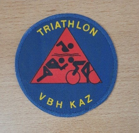 Mariniers vintage Triathlon badge, Ophalen of Verzenden, Marine, Nederland, Embleem of Badge
