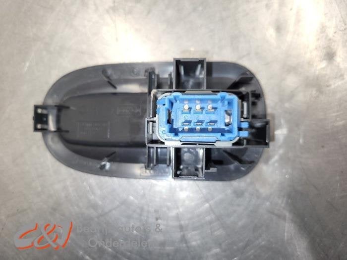 Elektrisch Raam Schakelaar van een Renault Master, Gebruikt, -, Renault, -