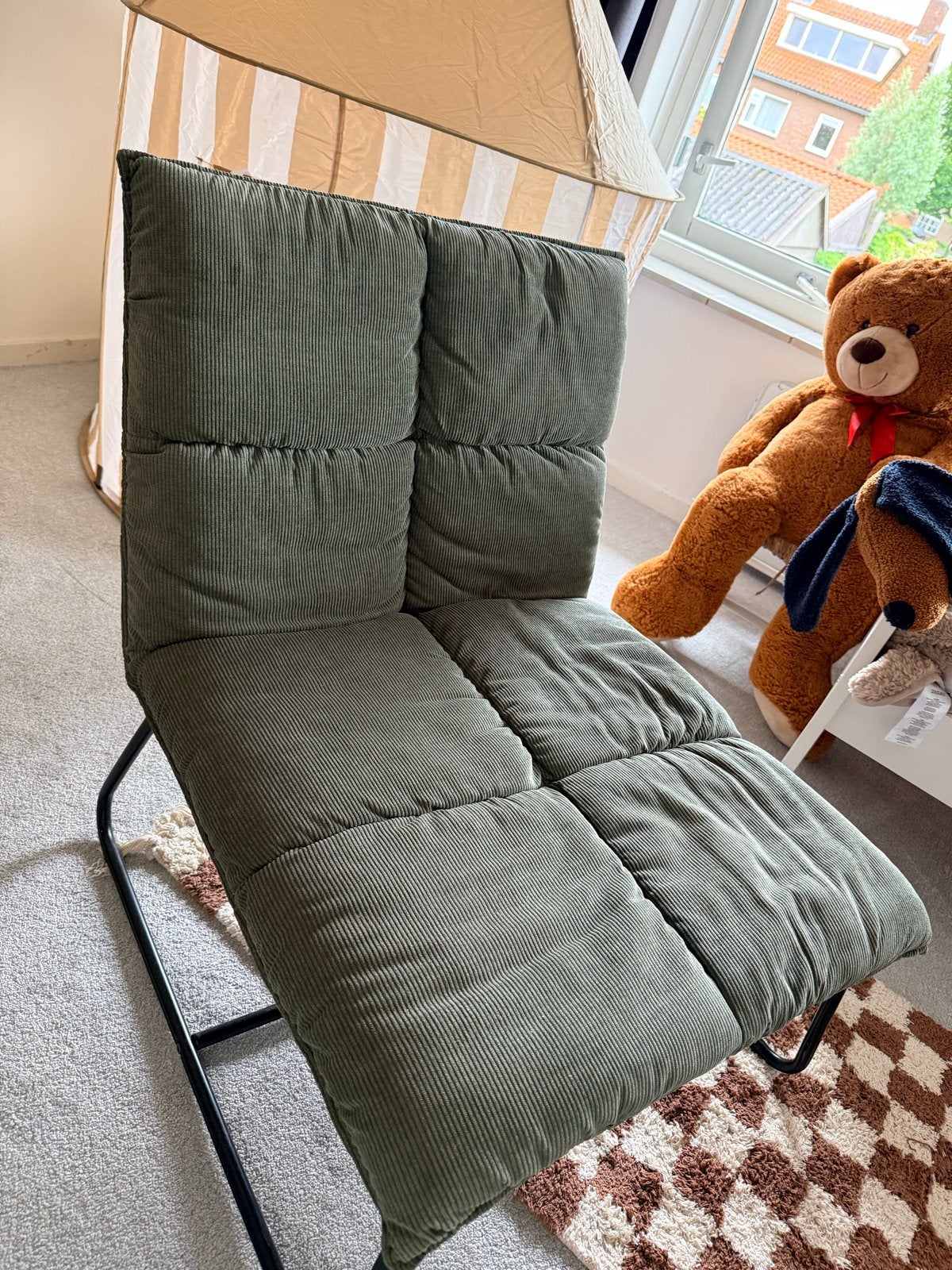 Groene ribfluwelen stoel/fauteuil, Ophalen