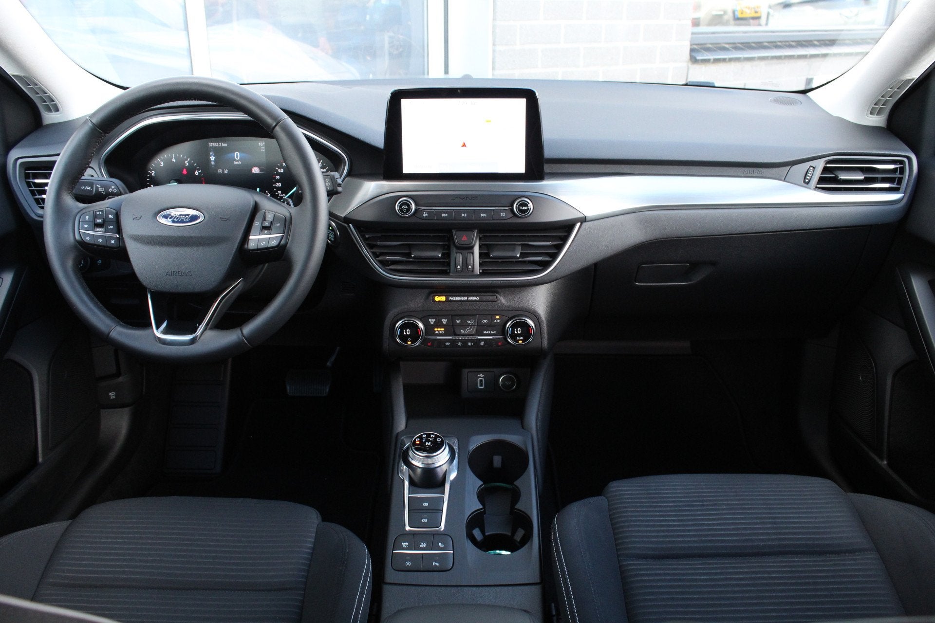 Ford FOCUS Wagon 1.0 EcoBoost Titanium Business / Carplay /, Stof, Gebruikt, Zilver of Grijs, 1300 kg
