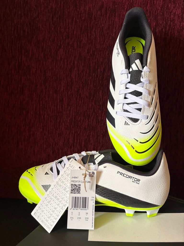 Nieuw  Adidas Predator  Maat 38, Schoenen, Nieuw, Maat M, Ophalen of Verzenden