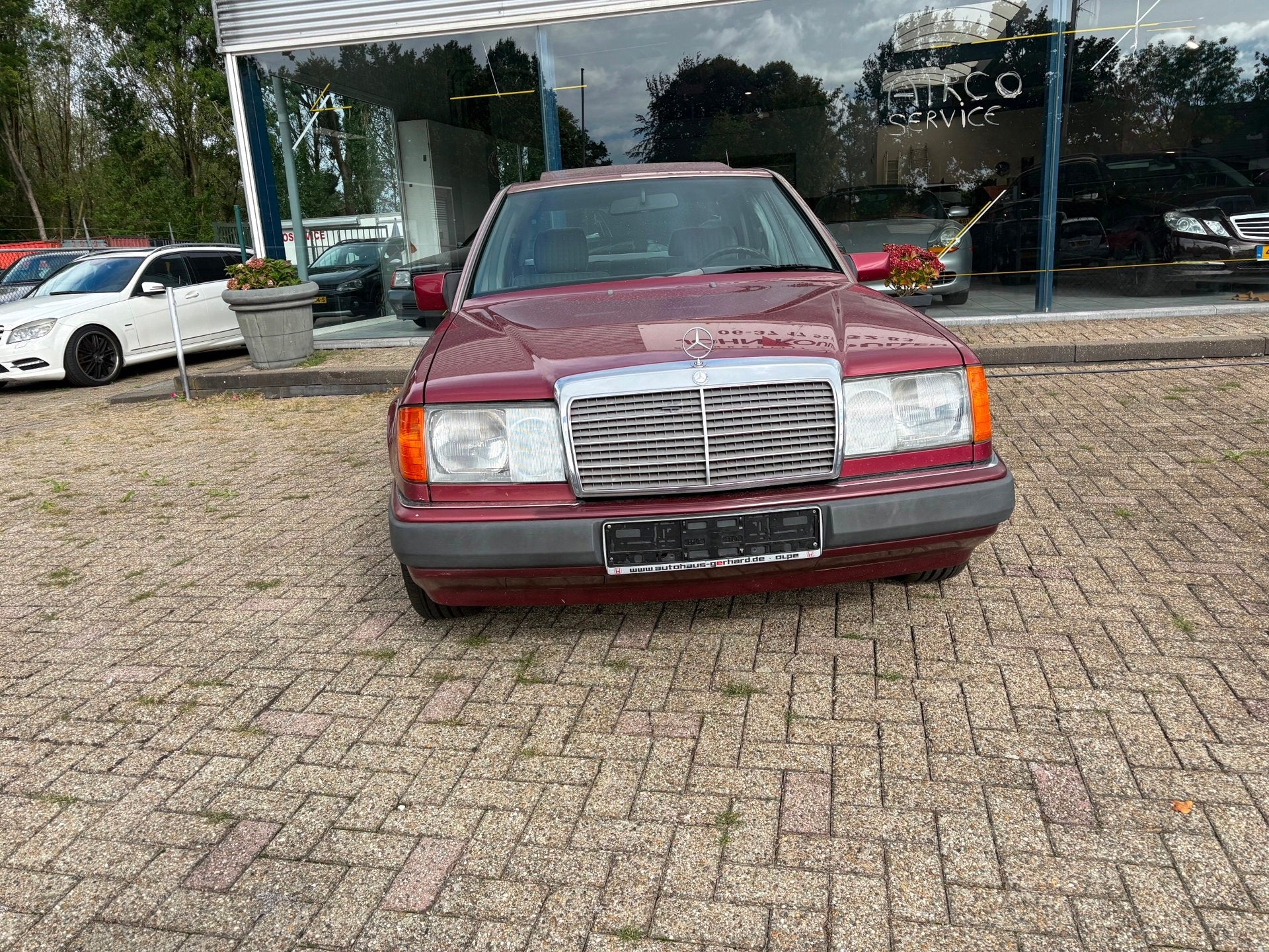 Mercedes-Benz 200-500 (W124) 230 E, foto 2