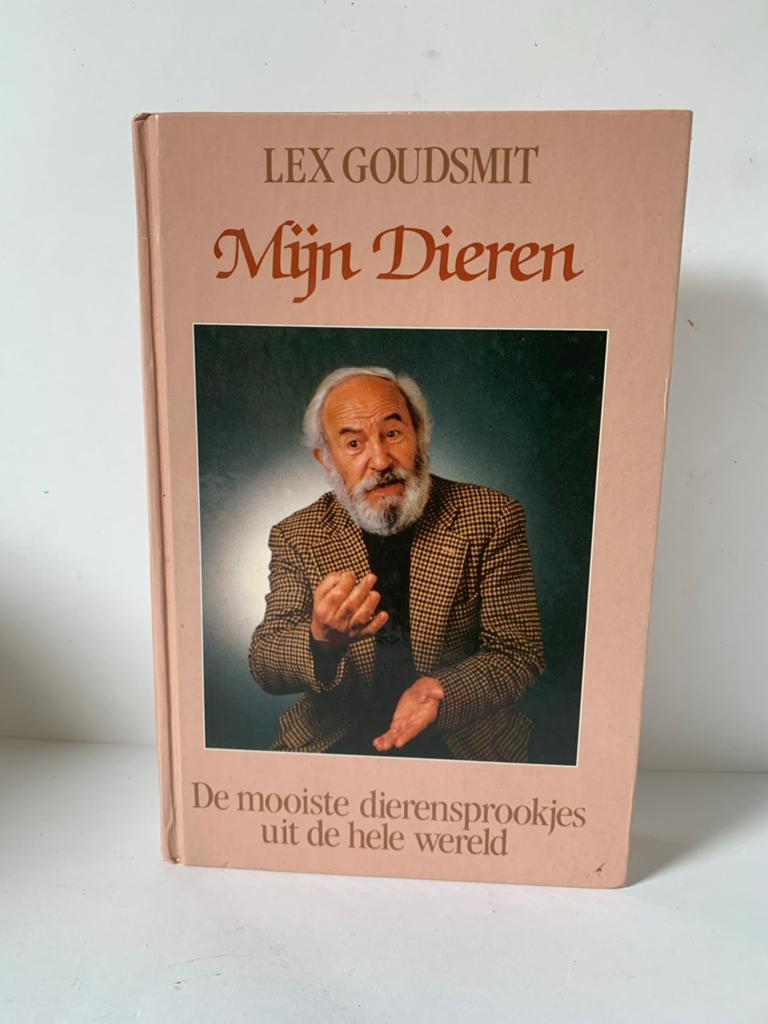 Mijn Dieren - De mooiste dierensprookjes uit de hele wereld, Boeken, Sprookjes en Fabels, Ophalen of Verzenden, Zo goed als nieuw