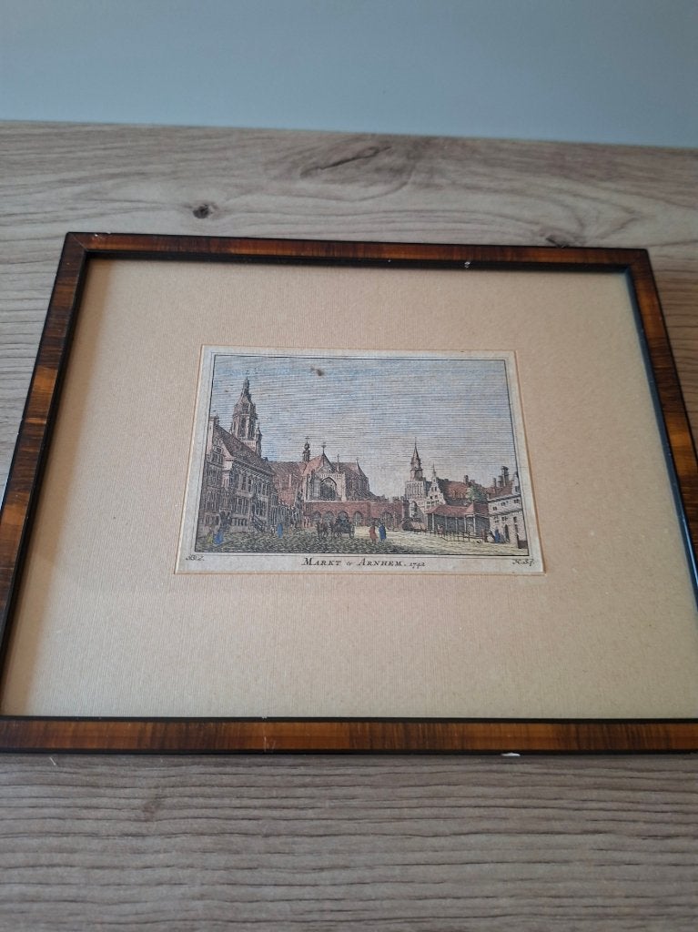 Gravure Markt in Arnhem, Antiek en Kunst, Kunst | Etsen en Gravures, Ingelijst, Stadsgezicht, Ophalen of Verzenden, 11 cm