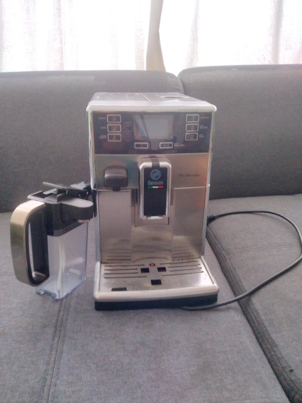 volautomatische koffiemachine Philips saeco zgan, Witgoed en Apparatuur, Koffiezetapparaten, Afneembaar waterreservoir, Koffiemachine
