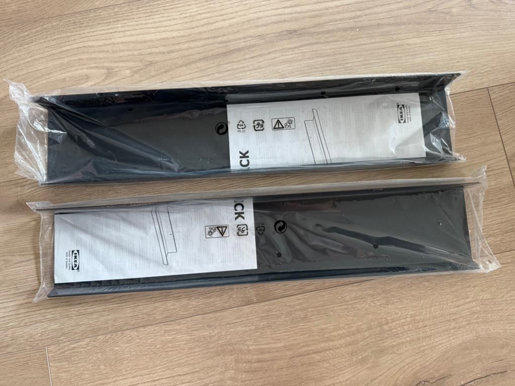 Nieuwe IKEA Malmbäck wandplanken (2 stuks), Ophalen, Nieuw