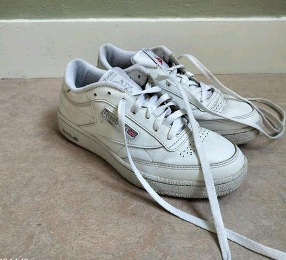 Witte Reebok Club C85 sneakers maat 39, Wit, Ophalen of Verzenden, Gedragen, Sneakers of Gympen