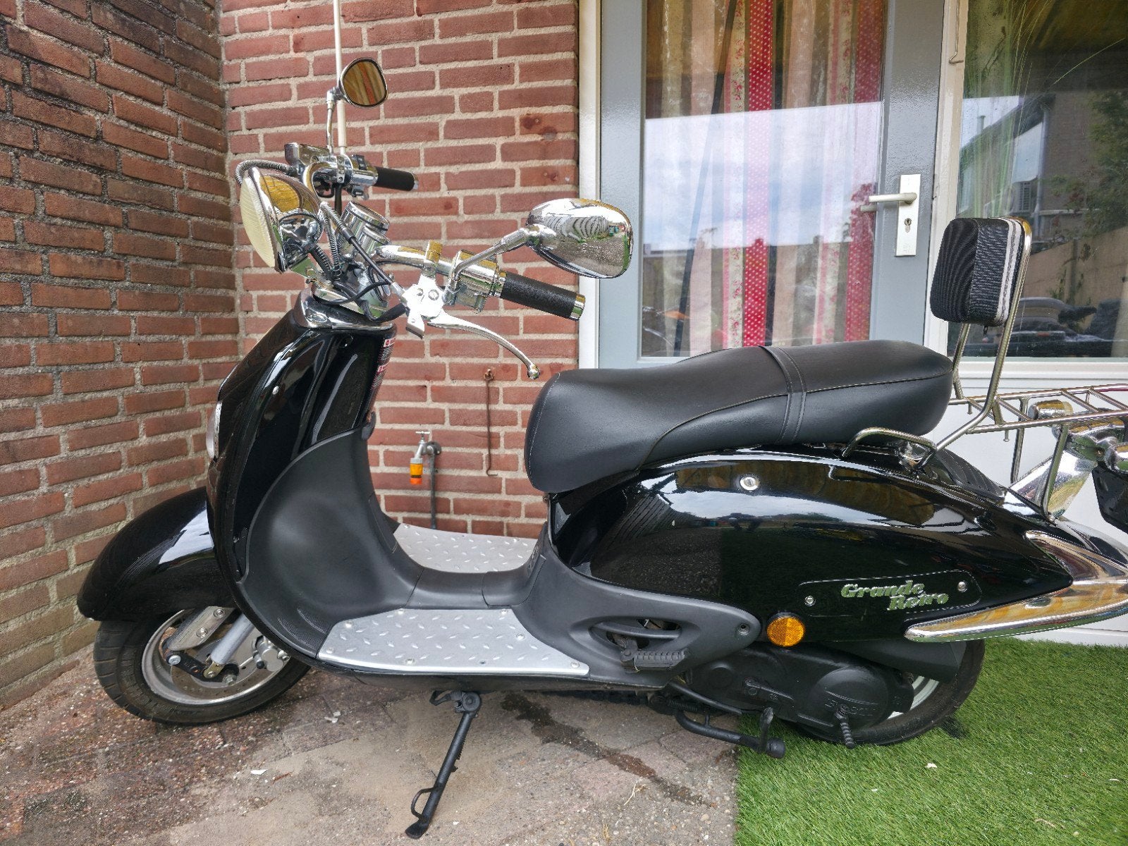Fosti Grande retro 2009 Scooter Zwart, Fietsen en Brommers, Scooters | Overige merken, Ophalen, Gebruikt, Maximaal 45 km/u, Fosti iva riva btc la souris znen