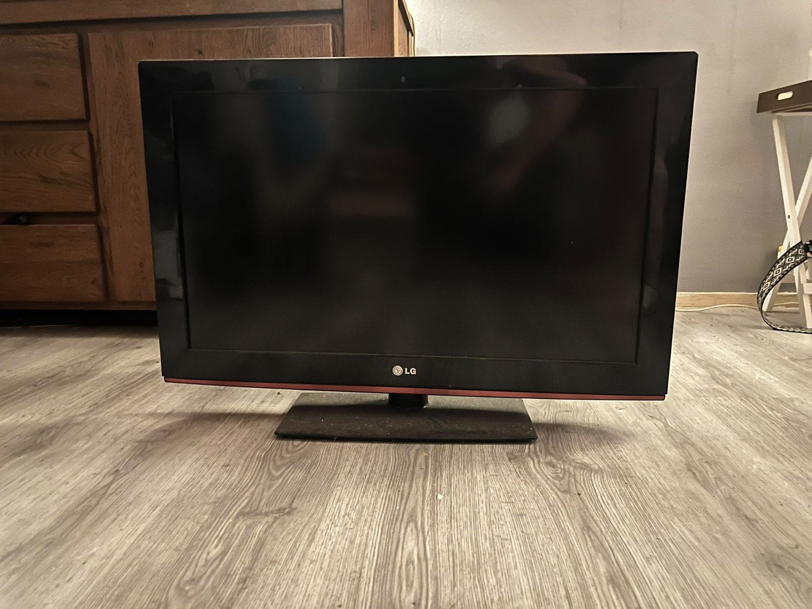 Tv /pc scherm Samsung 77cm en Lg 88cm, Computers en Software, 101 t/m 150 Hz, Overige typen, Samsung, Ophalen