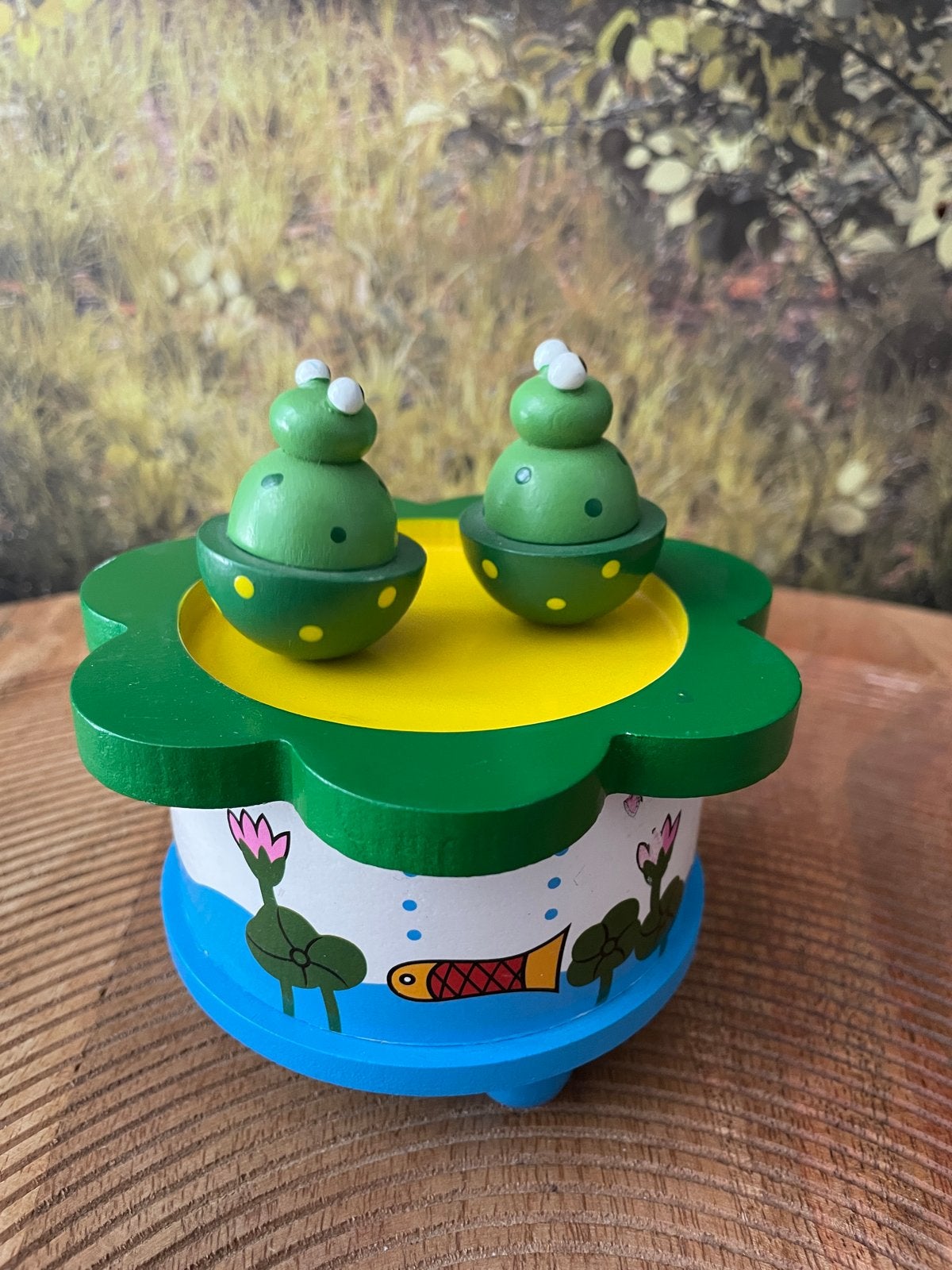 Houten Muziekdoosje met Kikkers, Kinderen en Baby's, Speelgoed | Houten speelgoed, Zo goed als nieuw, Overige typen, Ophalen of Verzenden