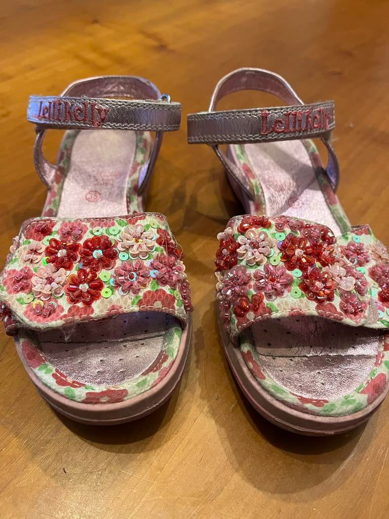 Lilly Kelly Meisjes Sandalen Maat 35 - Vrolijk & Zo goed als, Ophalen of Verzenden, Zo goed als nieuw, Meisje, Schoenen