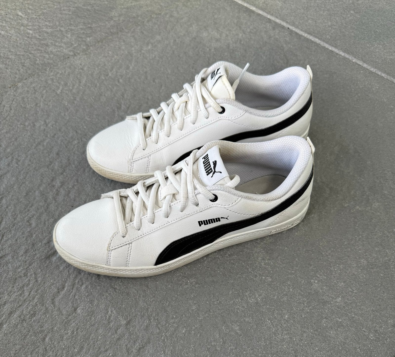 Nette Puma Smash lage sneakers wit - maat 38,5, Ophalen of Verzenden, Zo goed als nieuw, Wit, Sneakers of Gympen