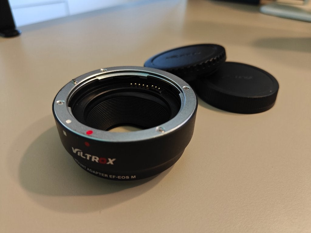 Viltrox EF-EOS M adapter, Ophalen of Verzenden, Zo goed als nieuw, Viltrox, Voorzetlens/converter