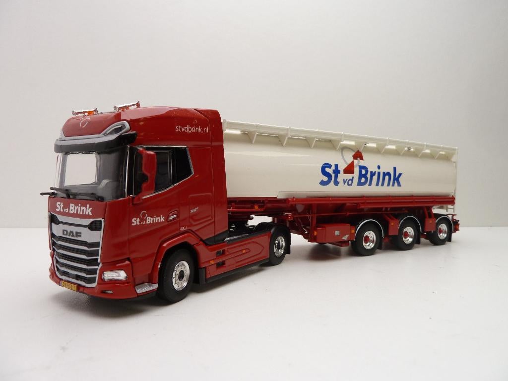 DAF XG  '' ST vd Brink  ''   WSI, Hobby en Vrije tijd, Modelauto's | 1:50, Zo goed als nieuw, Bus of Vrachtwagen, Wsi, Ophalen of Verzenden