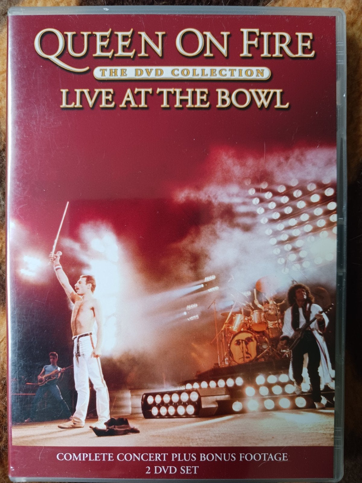 Queen On Fire - Live At The Bowl (2 DVD Set), Engels, Alle leeftijden, Nederlands, Inclusief doosje