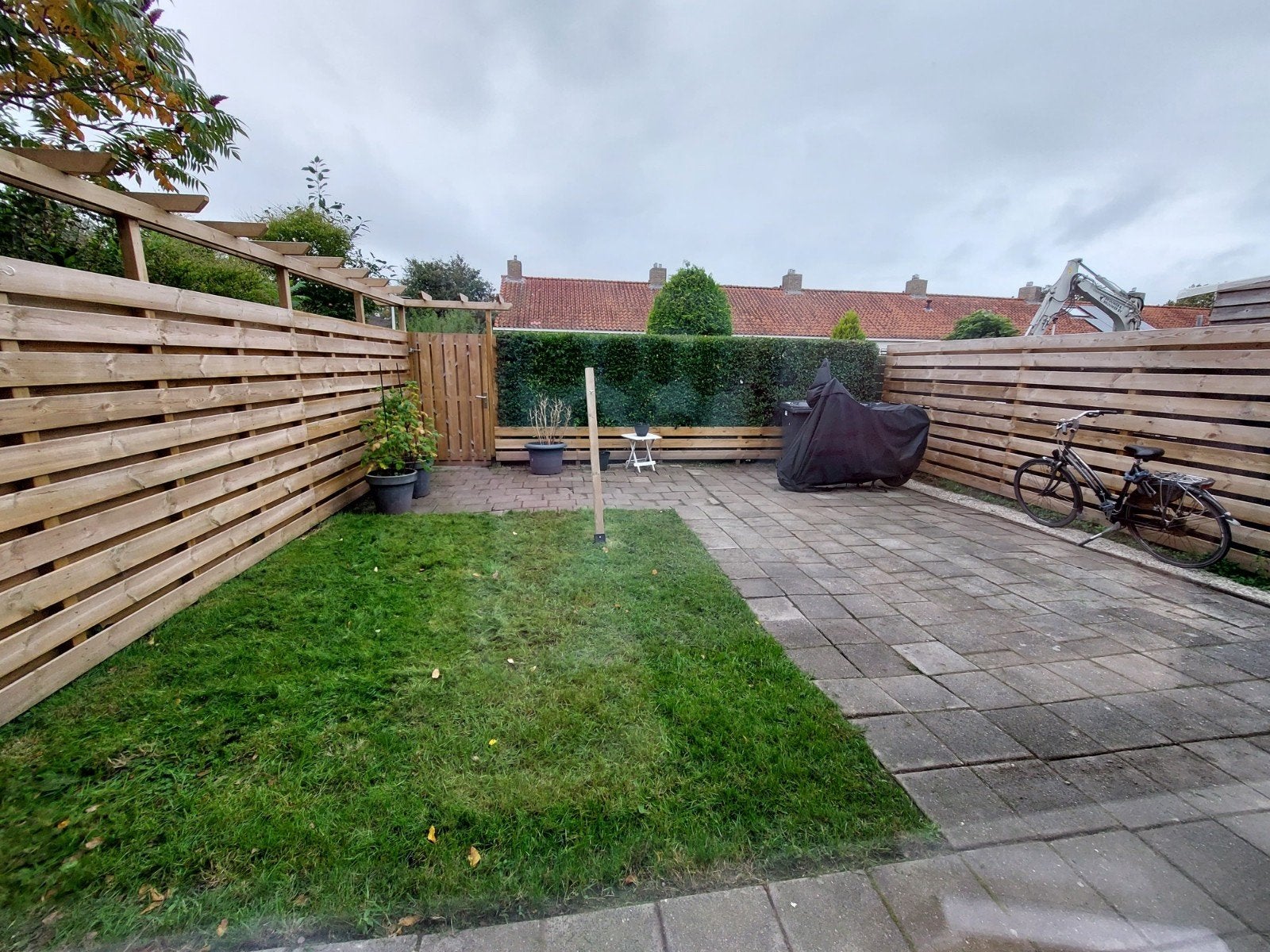 Schuttinghout met deur voor tuin van ~50m2, Tuin en Terras, Ophalen, 6 meter of meer, Hout, 1 tot 2 meter