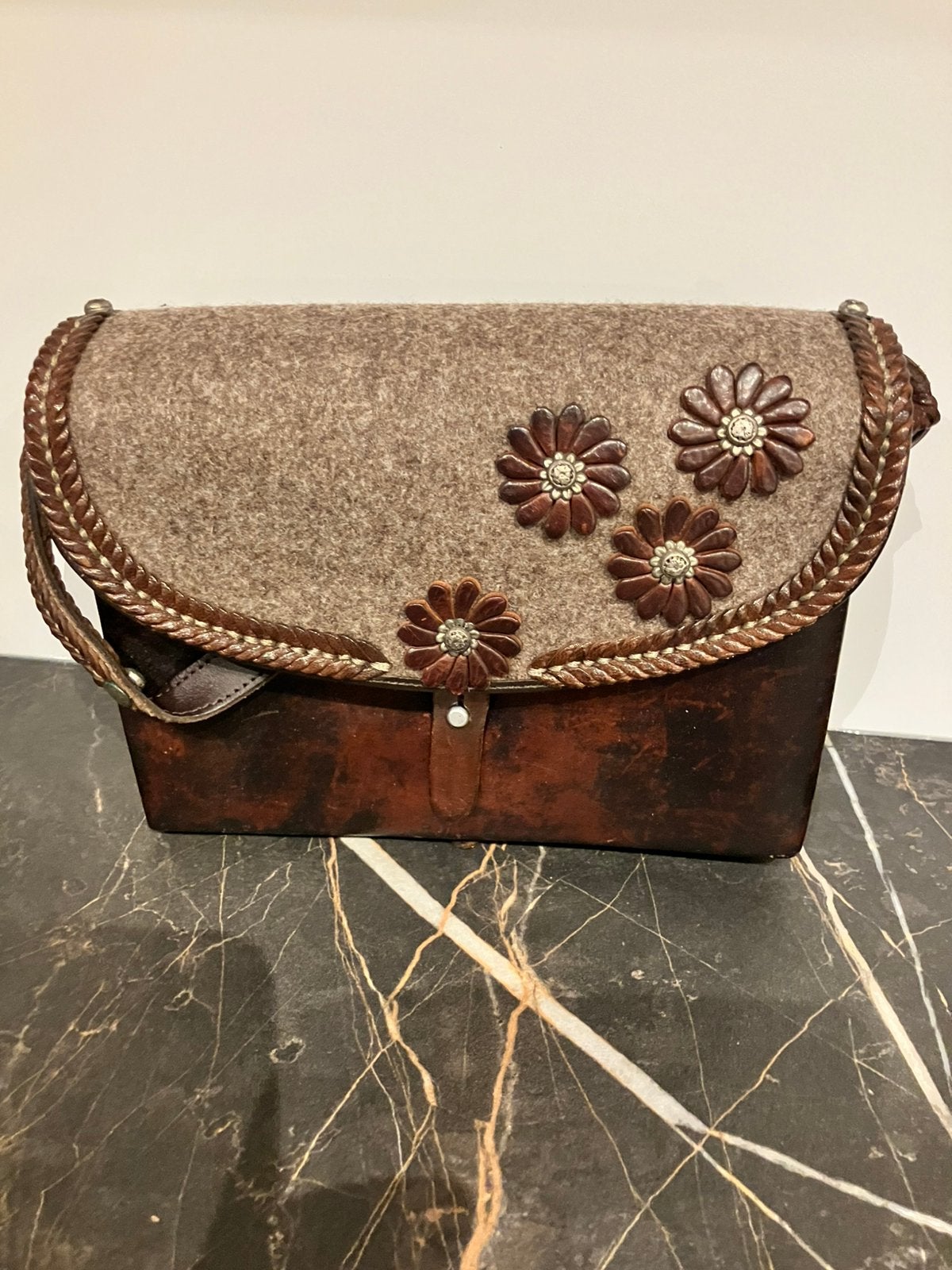 Origineel Trachten style tasje, Ophalen of Verzenden, Zo goed als nieuw, Bruin, Overige merken