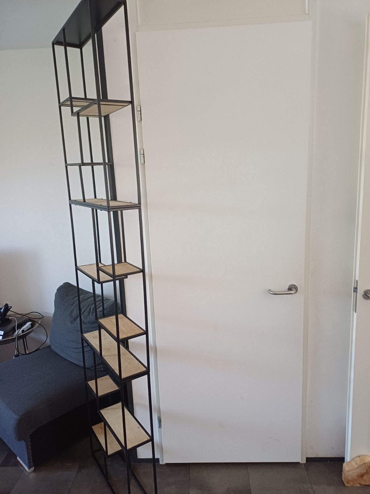 Modern Zwart Metalen Boekenkast met Houten Planken, Met plank(en), Modern, Industrieel, 200 cm of meer, 50 tot 100 cm
