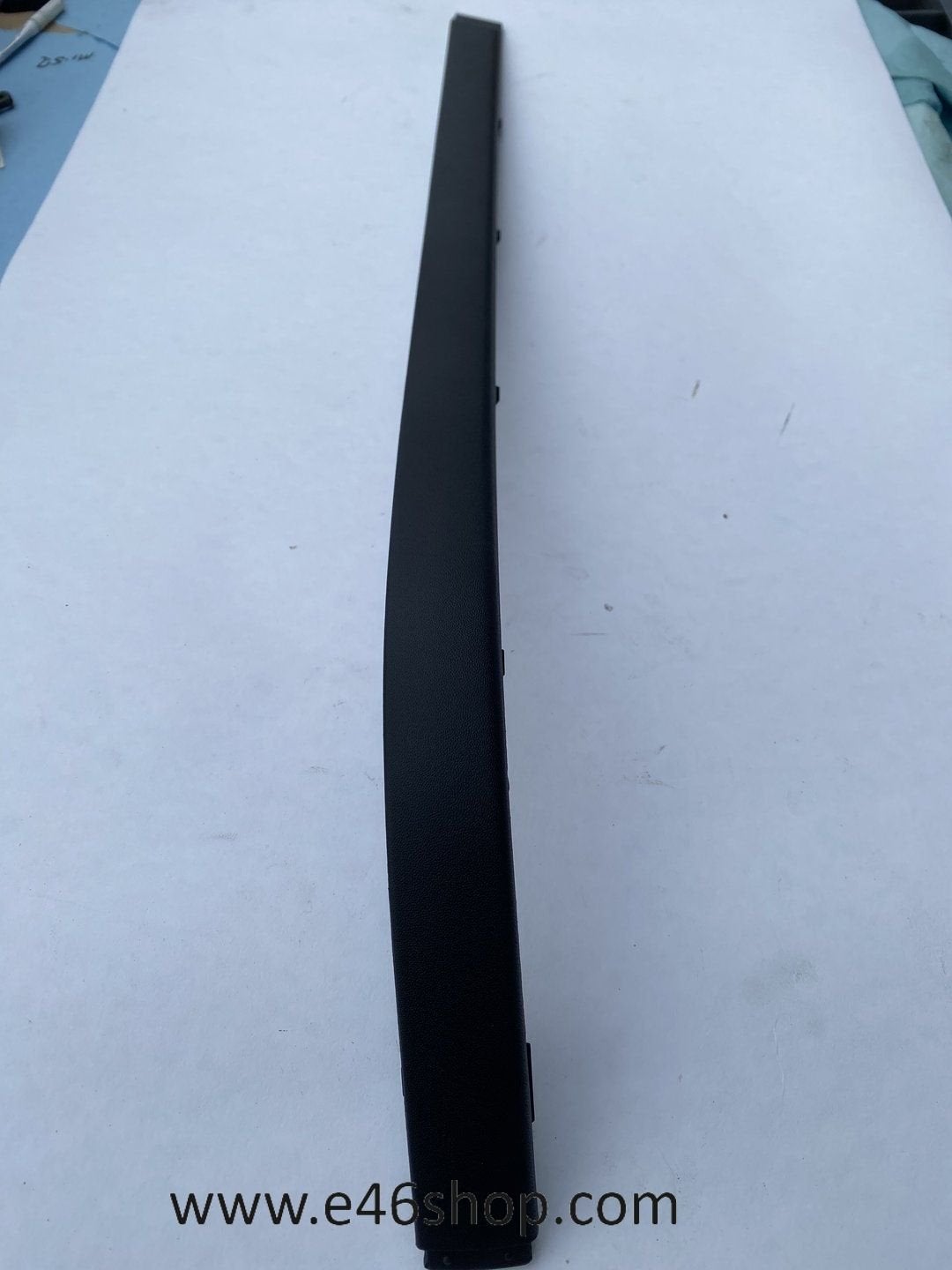 BMW E39 LIJST RECHTS ACHTER BUMPER NIEUW OE 51128184508, -, -, Nieuw, Ophalen of Verzenden