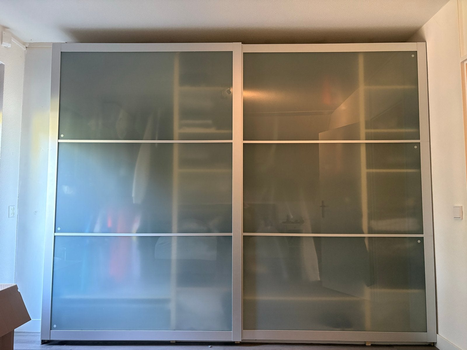 Grote kledingkast met schuifdeuren, Gebruikt, 200 cm of meer, Ophalen of Verzenden, 200 cm of meer