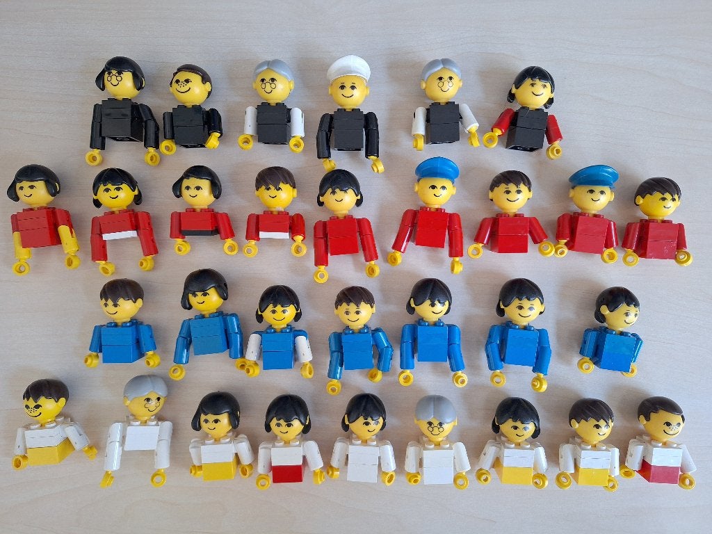 * Lego: 31 Family Homemaker Figure, Vintage poppetjes *, Gebruikt, Overige thema's, Lego, Ophalen of Verzenden
