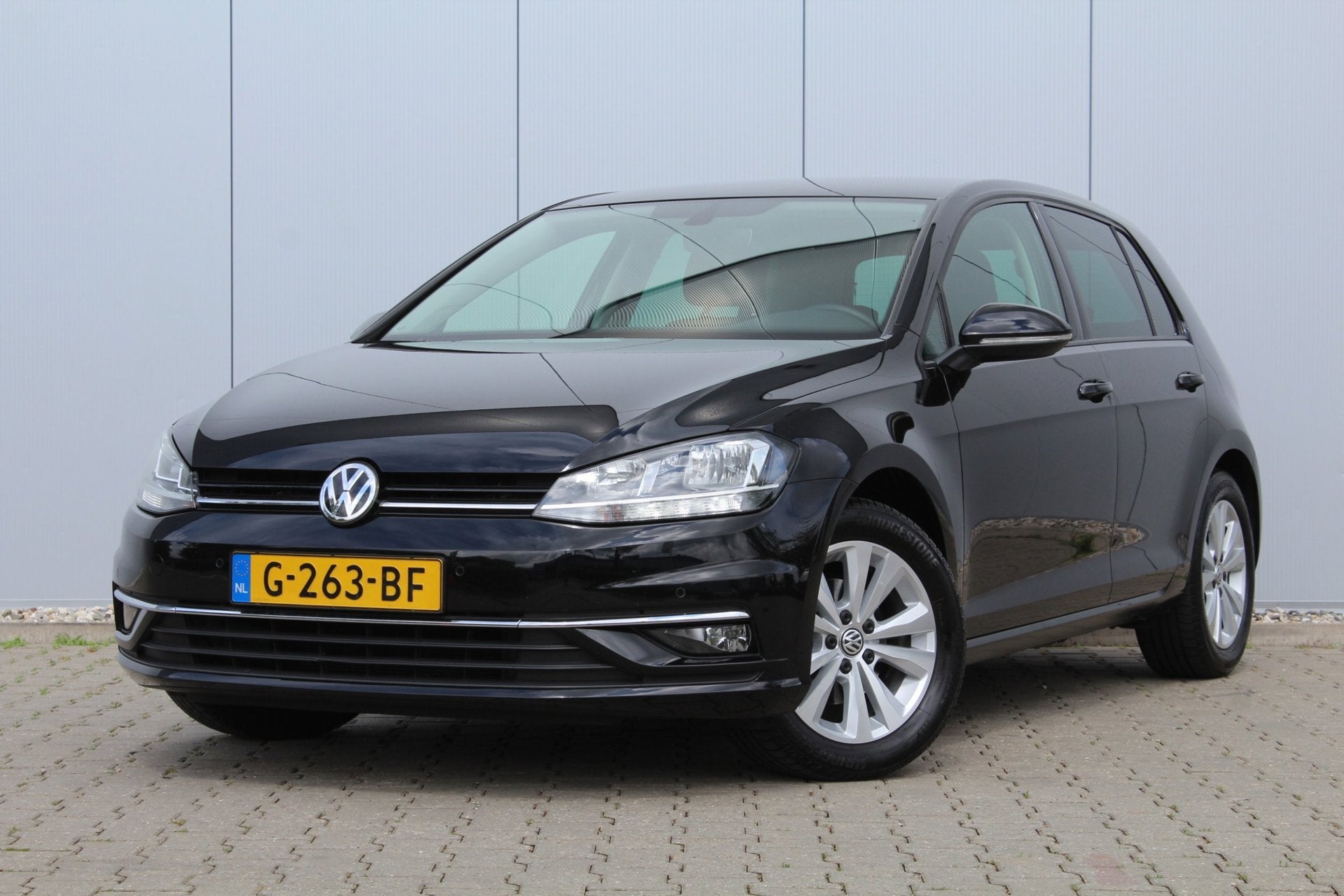 Volkswagen Golf 1.0 TSI Comfortline | Dealer onderhouden | T, Stof, Euro 6, Zwart, Origineel Nederlands