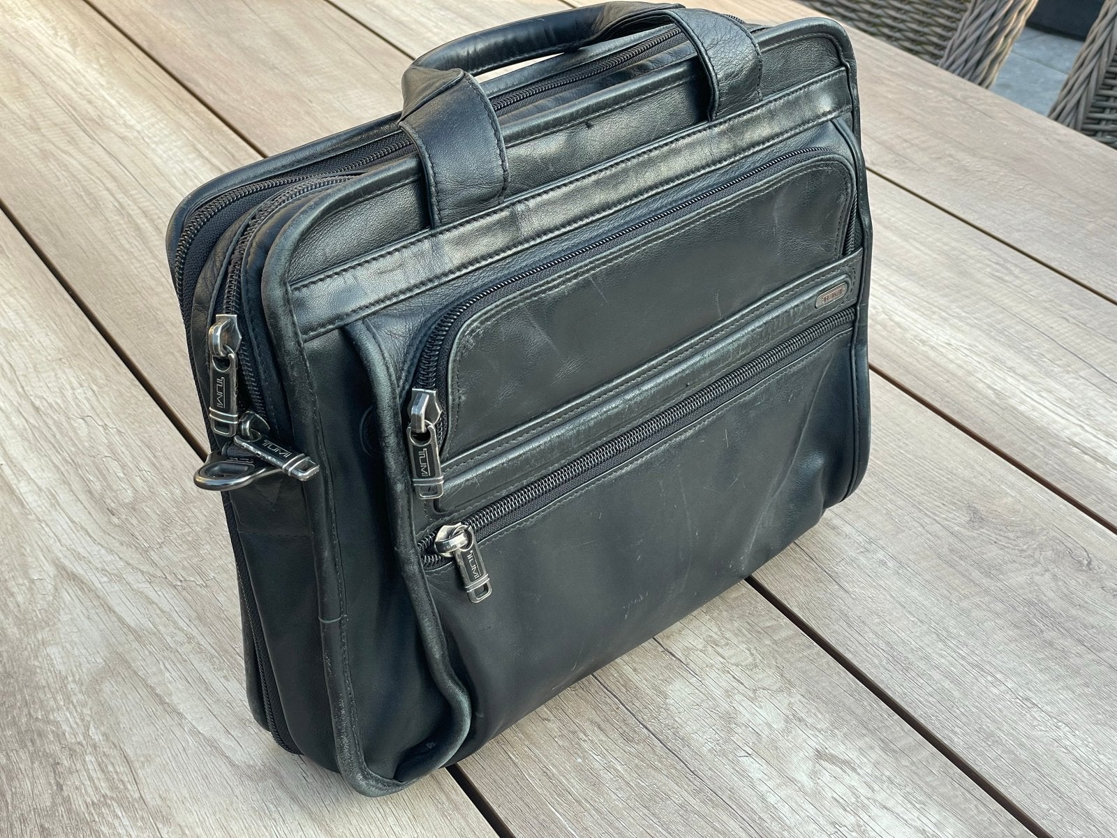 TUMI Leren Laptoptas/Aktetas - Zwart, Ophalen of Verzenden, Gebruikt