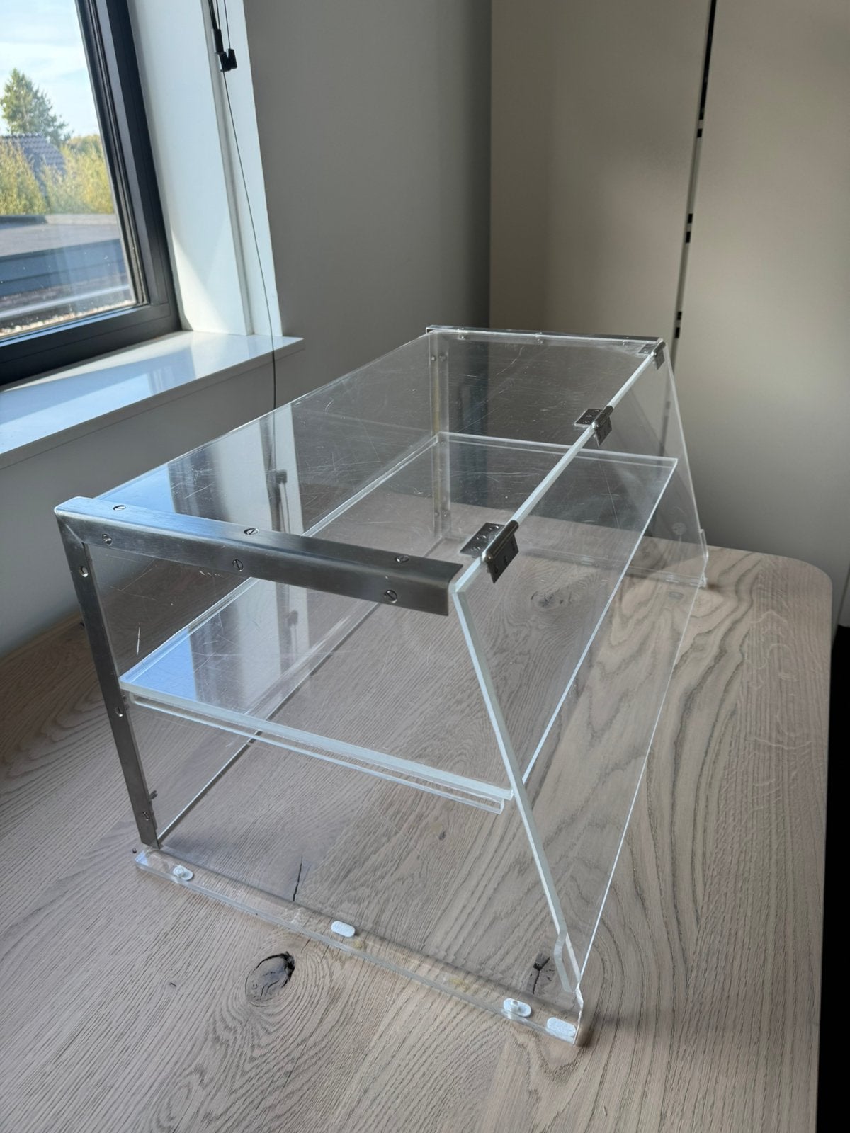 Perspex vitrinekast, Antiek en Kunst, Ophalen