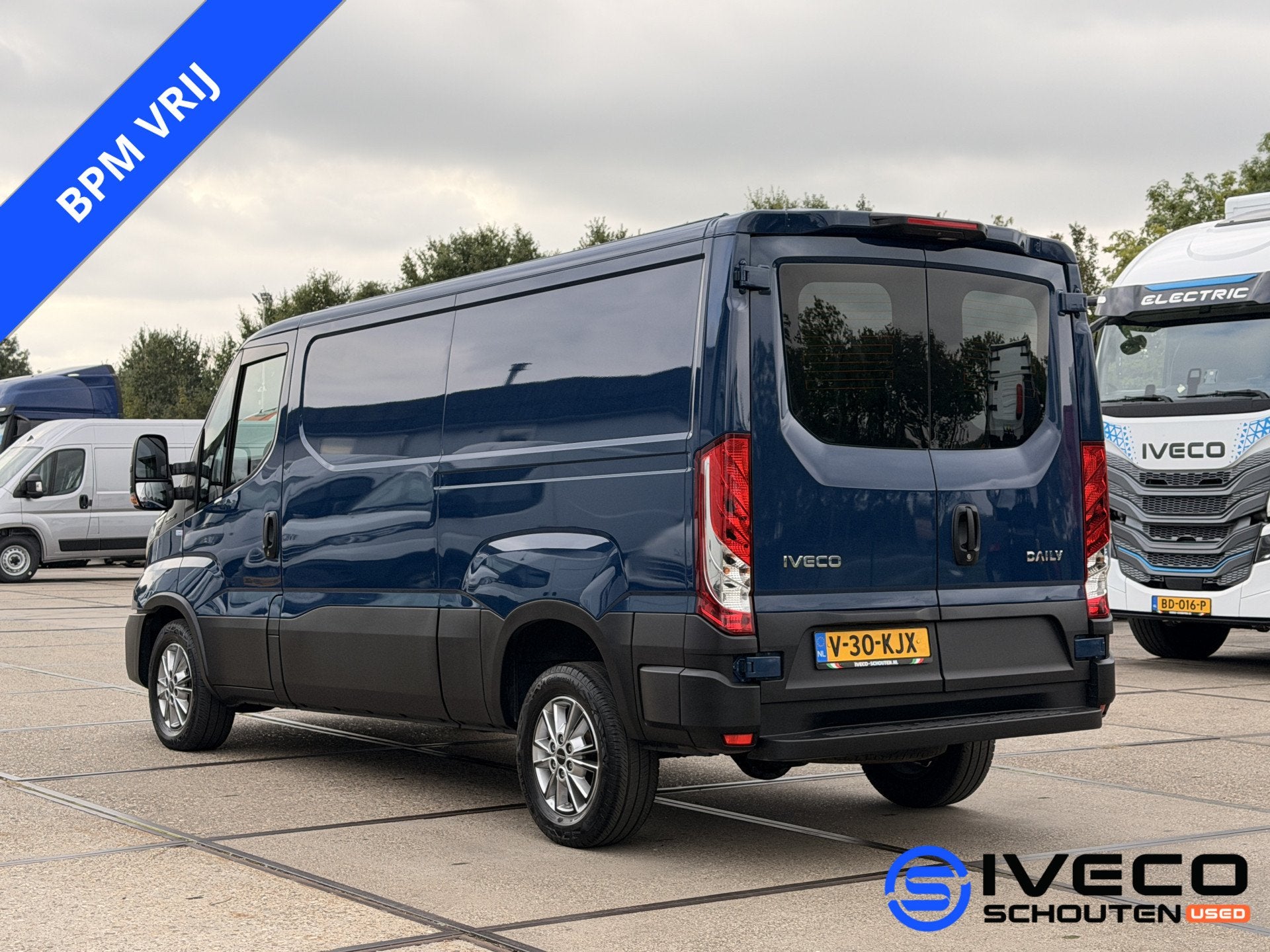 Iveco Daily 35S16V 2.3L 160pk | L2H1 W3520 | Handgeschakeld, Gebruikt, Euro 6, Iveco, Blauw