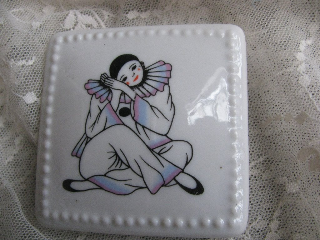 Vintage Yves Rocher Sieraden Doosje met Pierrot - 6 x 6.5 cm, Antiek en Kunst, Verzenden