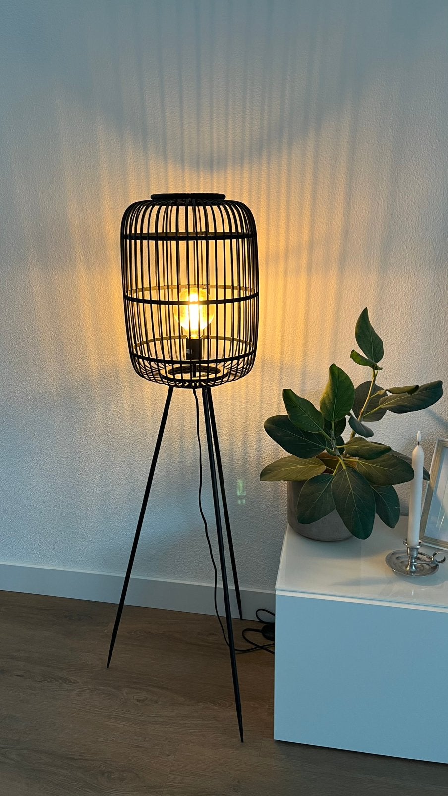 Stalamp rotan zwart, Ophalen, Zo goed als nieuw, 100 tot 150 cm