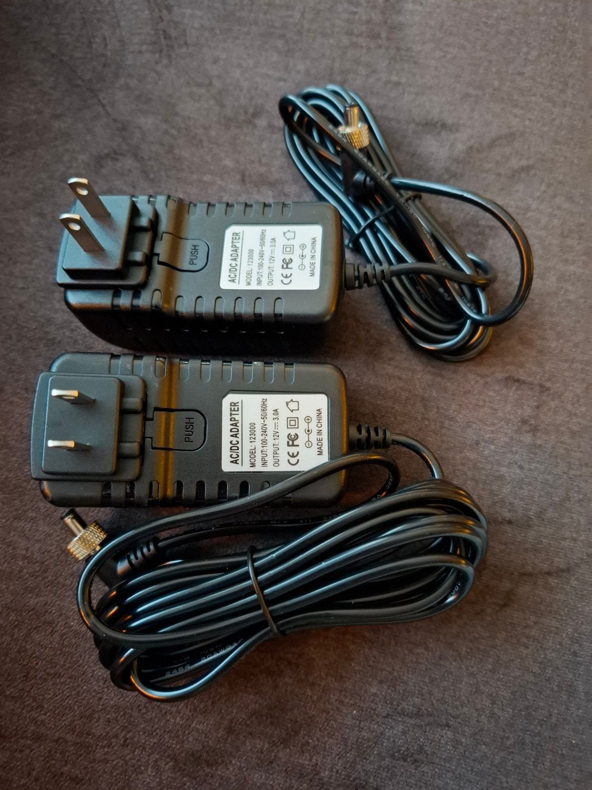 2x Universele AC/DC Adapter / Voeding - 12V 3A (36W), Audio, Tv en Foto, Opladers, Ophalen of Verzenden