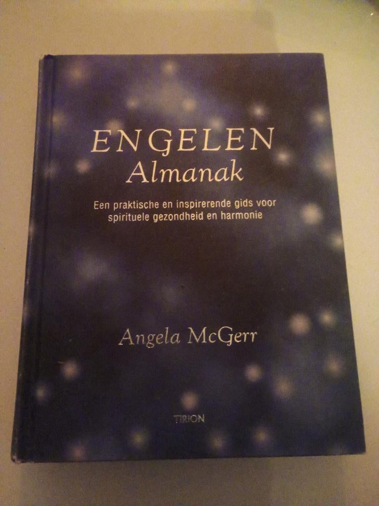 Engelen Almanak - Angela McGerr (Spirituele Gids), Gelezen, Achtergrond en Informatie, Spiritualiteit algemeen, Angela McGerr
