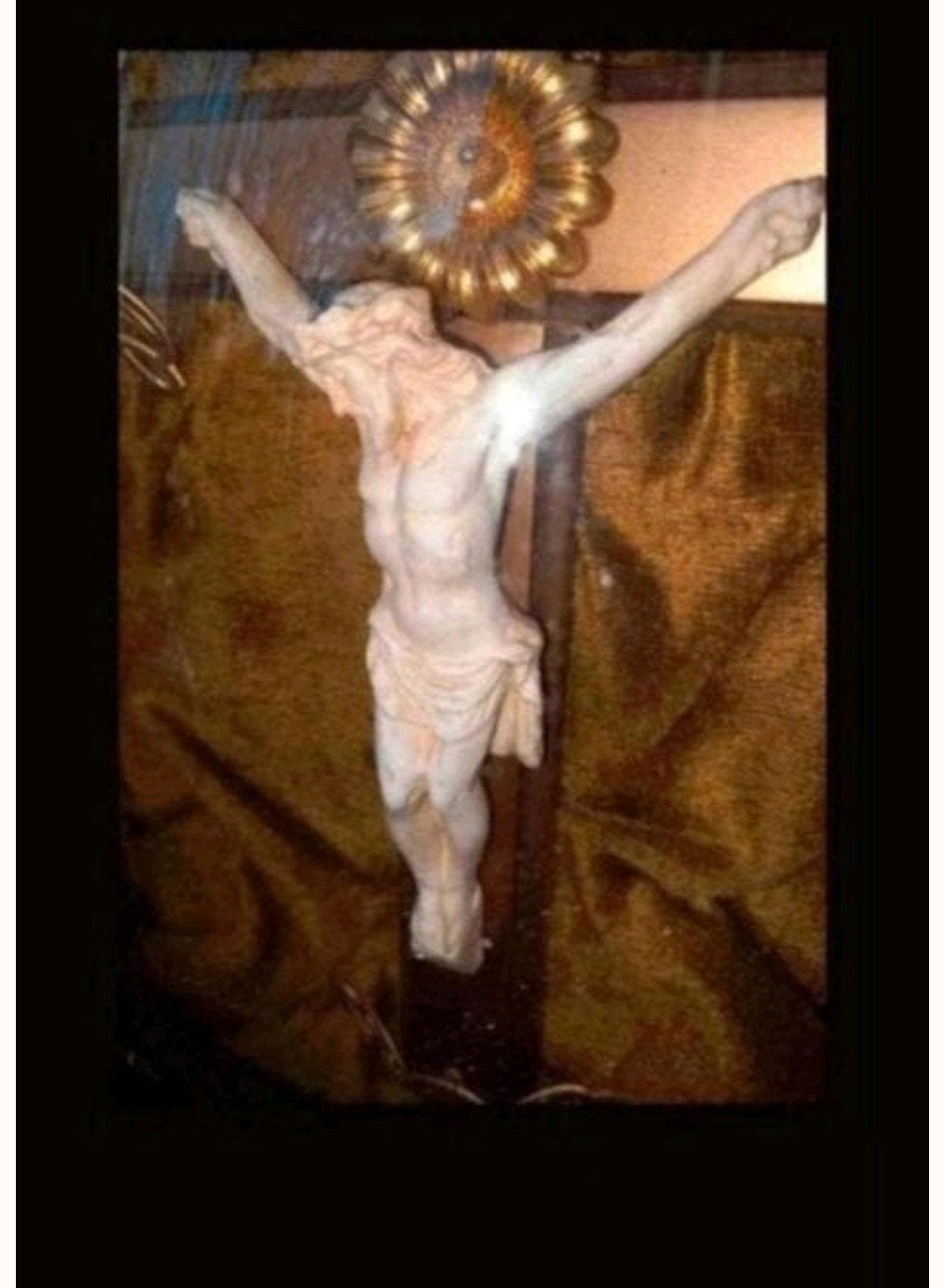 Antiek kruisbeeld onder koepelglas, Antiek en Kunst, Ophalen of Verzenden