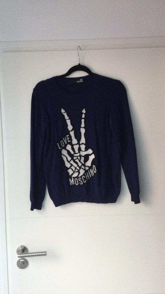 Love Moschino paarse trui Peace maat S, Ophalen of Verzenden, Zo goed als nieuw, Paars